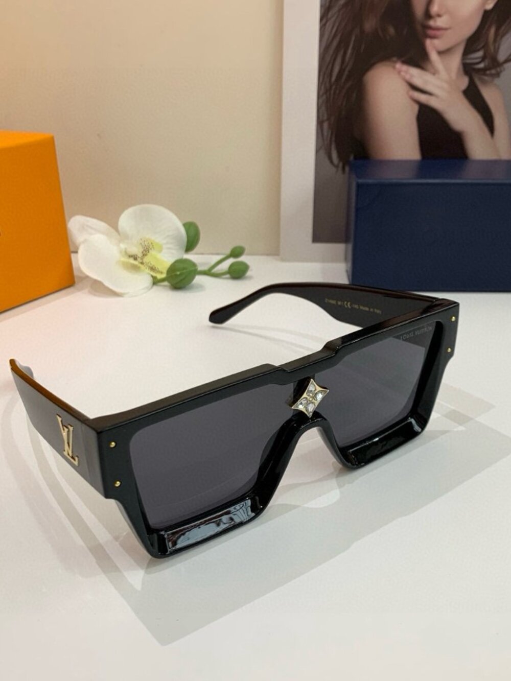 Louis Vuitton black framed sunglasses